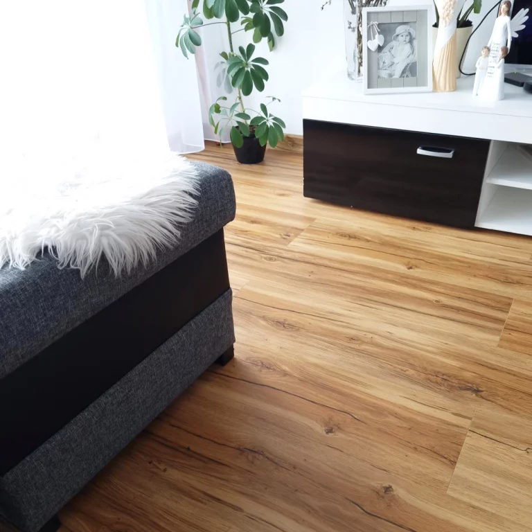 Realizácia kompozitnej podlahy PARADOR v dekore Dub Memory prírodný