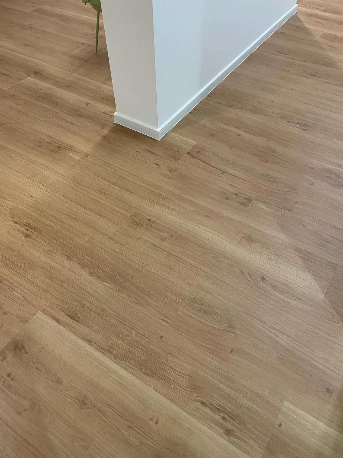 Realizácia kompozitnej podlahy PARADOR Modular One v dekore Dub Spirit