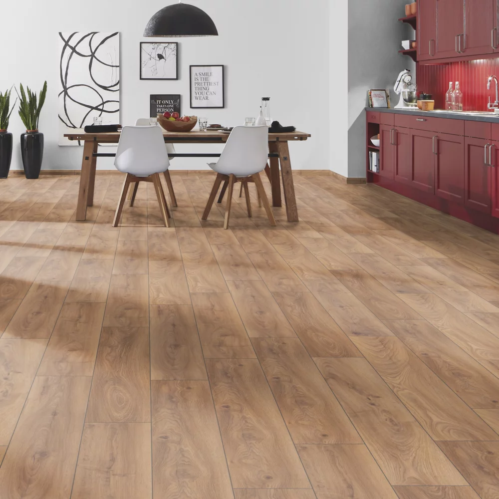 Laminátová podlaha KronoOriginal Atlantic 8 Dub Firebrand K450 v kuchyni